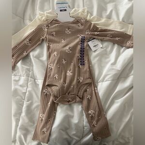 NWT Carter’s 2T Floral Ribbed Three-Piece Set
